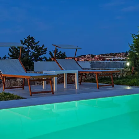 Vila La Maddalena 8&1, Vasilius *