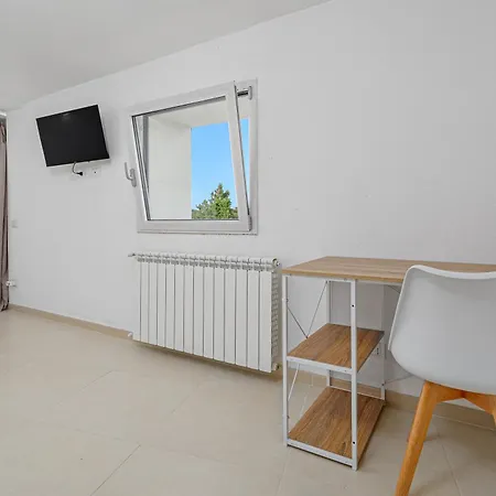 La Maddalena 8&1, Vasilius