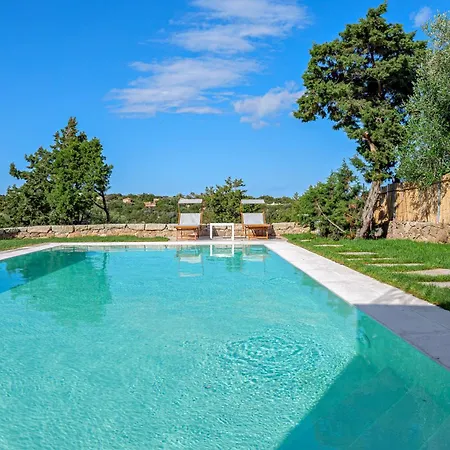 Vila La Maddalena 8&1, Vasilius