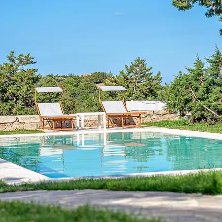Villa La Maddalena 8&1, Vasilius *