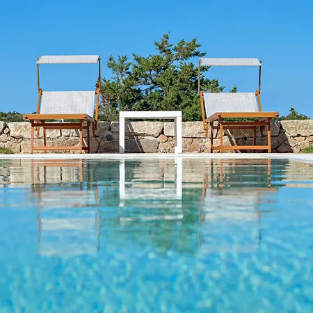 Villa La Maddalena 8&1, Vasilius