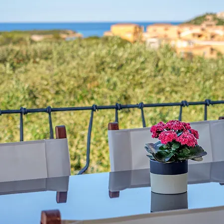 La Maddalena 8&1, Vasilius Villa